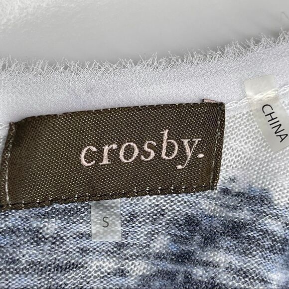 Crosby. White And Blue Stripe Button Back Closure Tank Top size Small - Picture 4 of 15